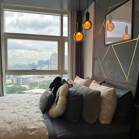 Luxent Ashen Gray Business Centre Living