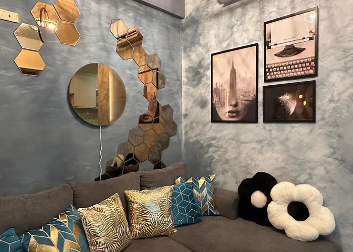 Luxent Ashen Gray Business Centre Living * マニラ市