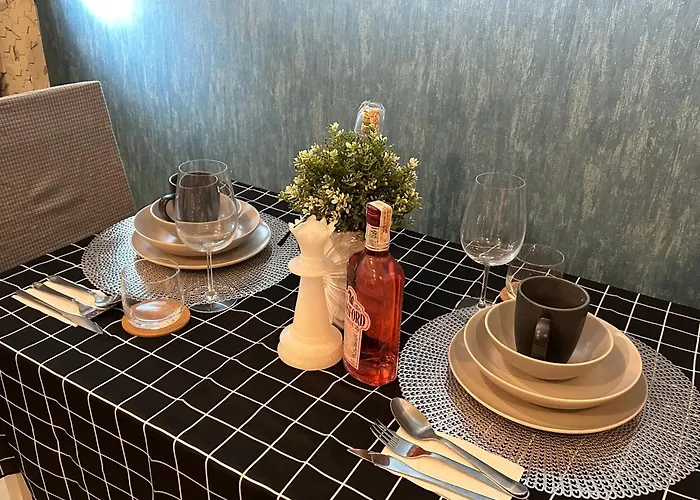 Luxent Ashen Gray Business Centre Living アパートホテル *