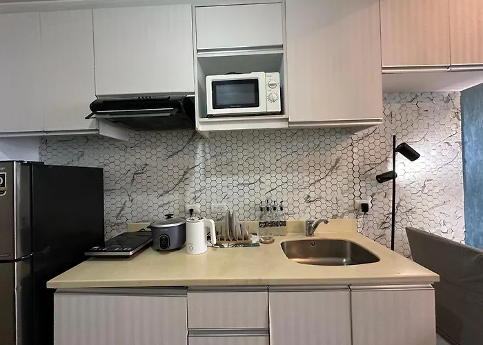 アパートホテル Luxent Ashen Gray Business Centre Living マニラ市