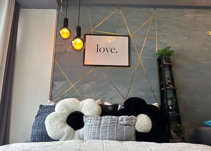Luxent Ashen Gray Business Centre Living アパートホテル *