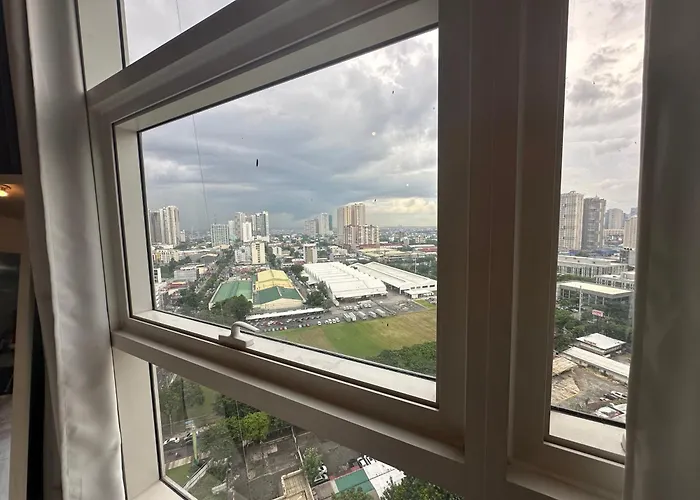 アパートホテル Luxent Ashen Gray Business Centre Living マニラ市