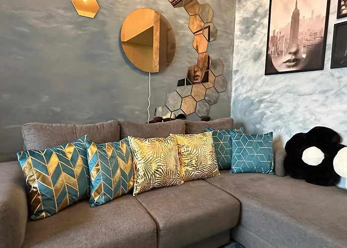 Luxent Ashen Gray Business Centre Living * マニラ市
