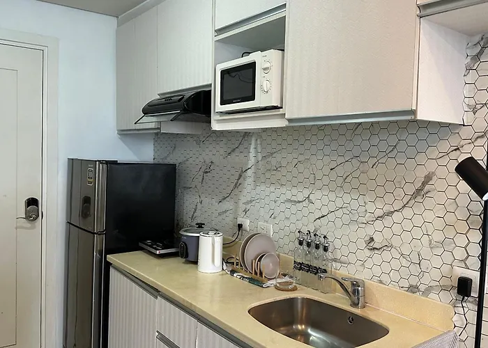 Luxent Ashen Gray Business Centre Living アパートホテル *